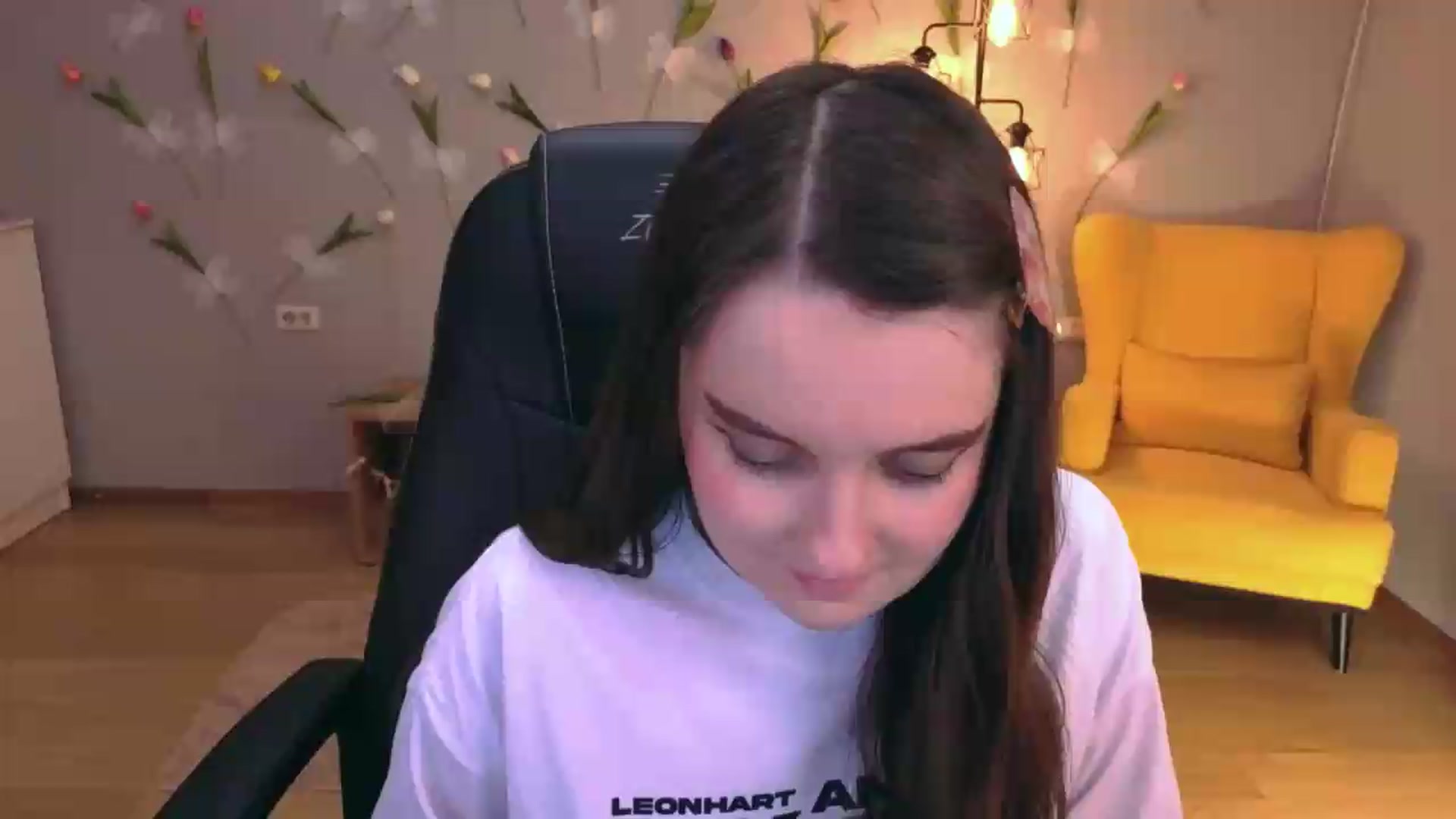 Gallery image thumbnail from Milim_Nava's myfreecams stream on, 05/12/2026, 21:29 image 13 of 20
