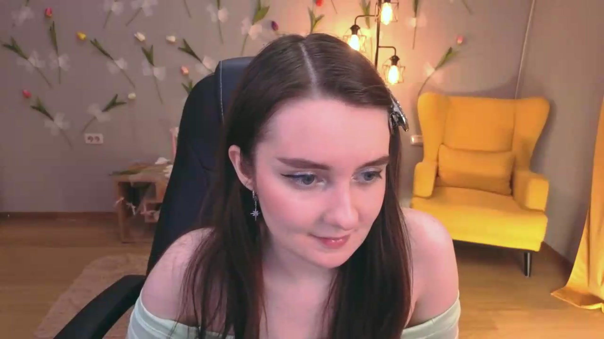 Gallery image thumbnail from Milim_Nava's myfreecams stream on, 05/13/2026, 19:47 image 3 of 20