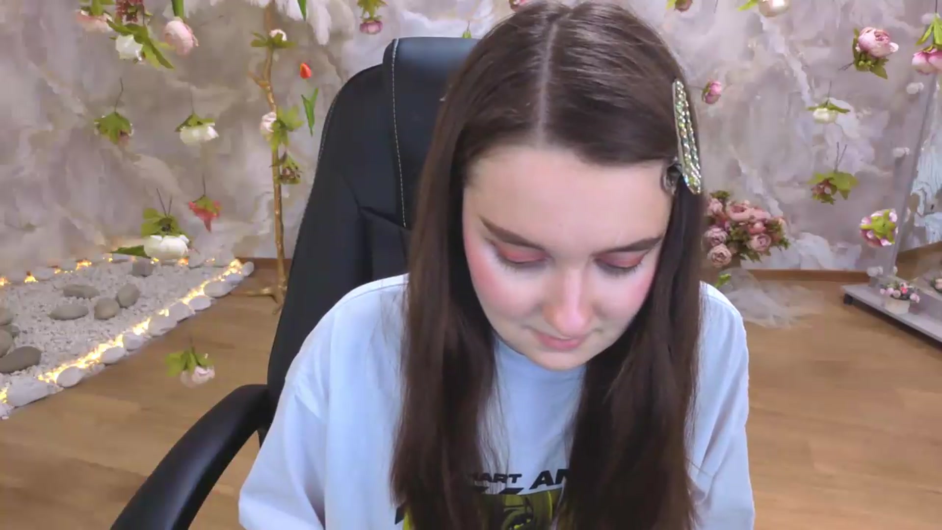 Gallery image thumbnail from Milim_Nava's myfreecams stream on, 05/17/2026, 09:54 image 20 of 20