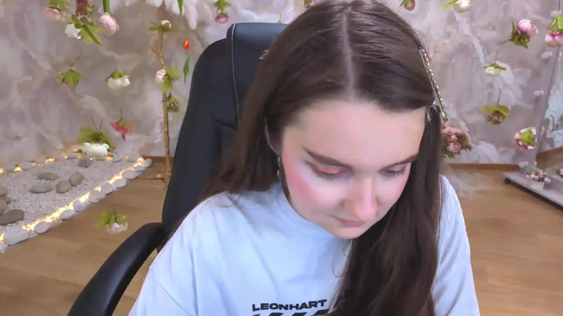 Gallery image thumbnail from Milim_Nava's myfreecams stream on, 05/17/2026, 09:54 image 16 of 20