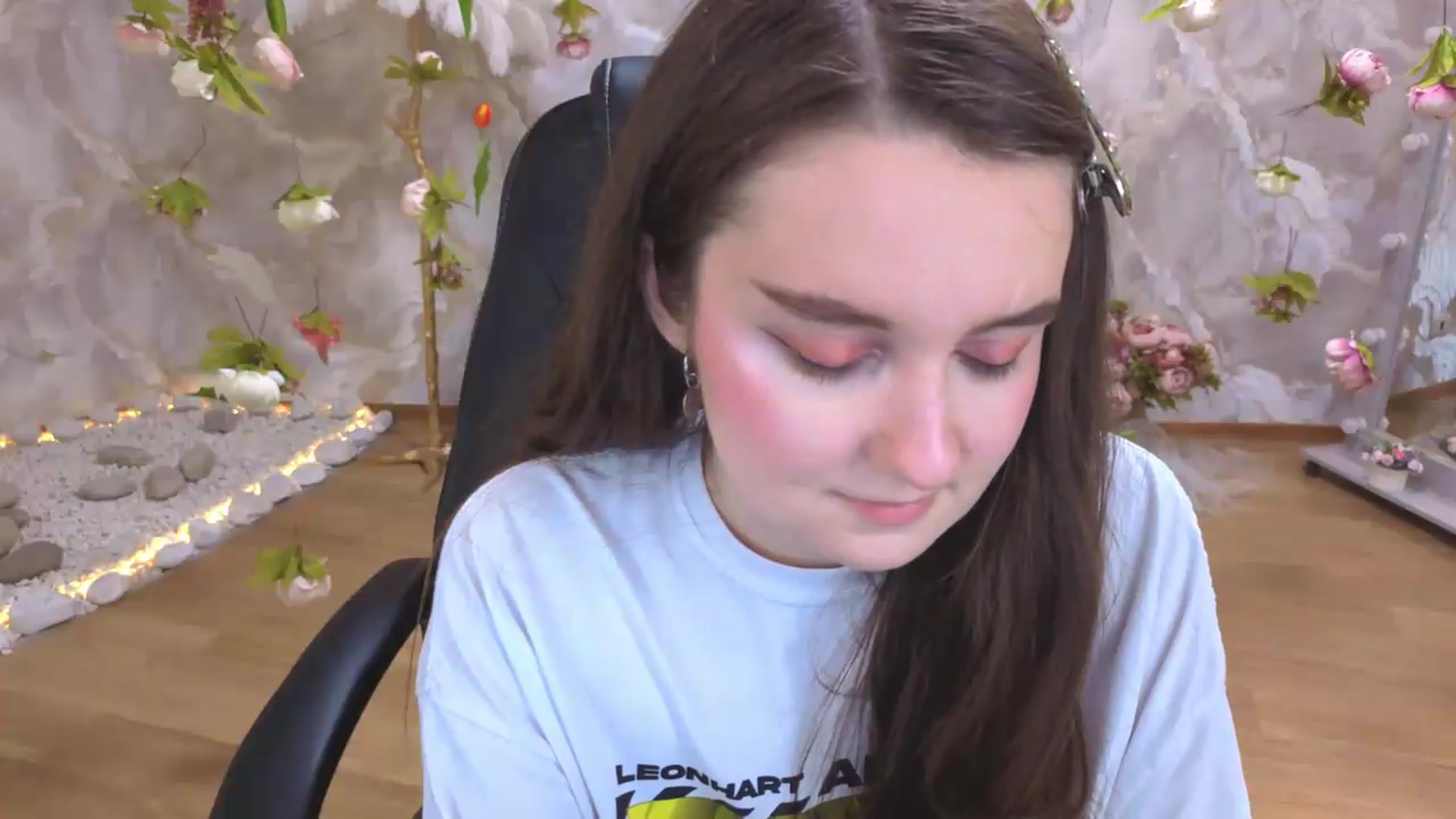 Gallery image thumbnail from Milim_Nava's myfreecams stream on, 05/17/2026, 09:54 image 15 of 20