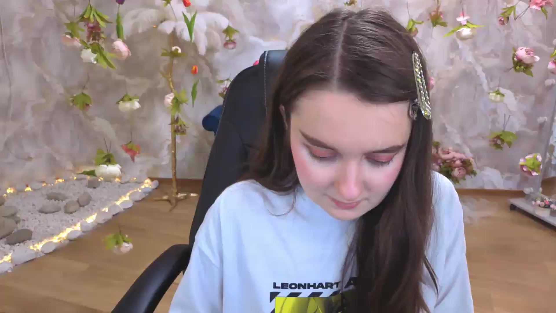 Gallery image thumbnail from Milim_Nava's myfreecams stream on, 05/17/2026, 09:54 image 12 of 20