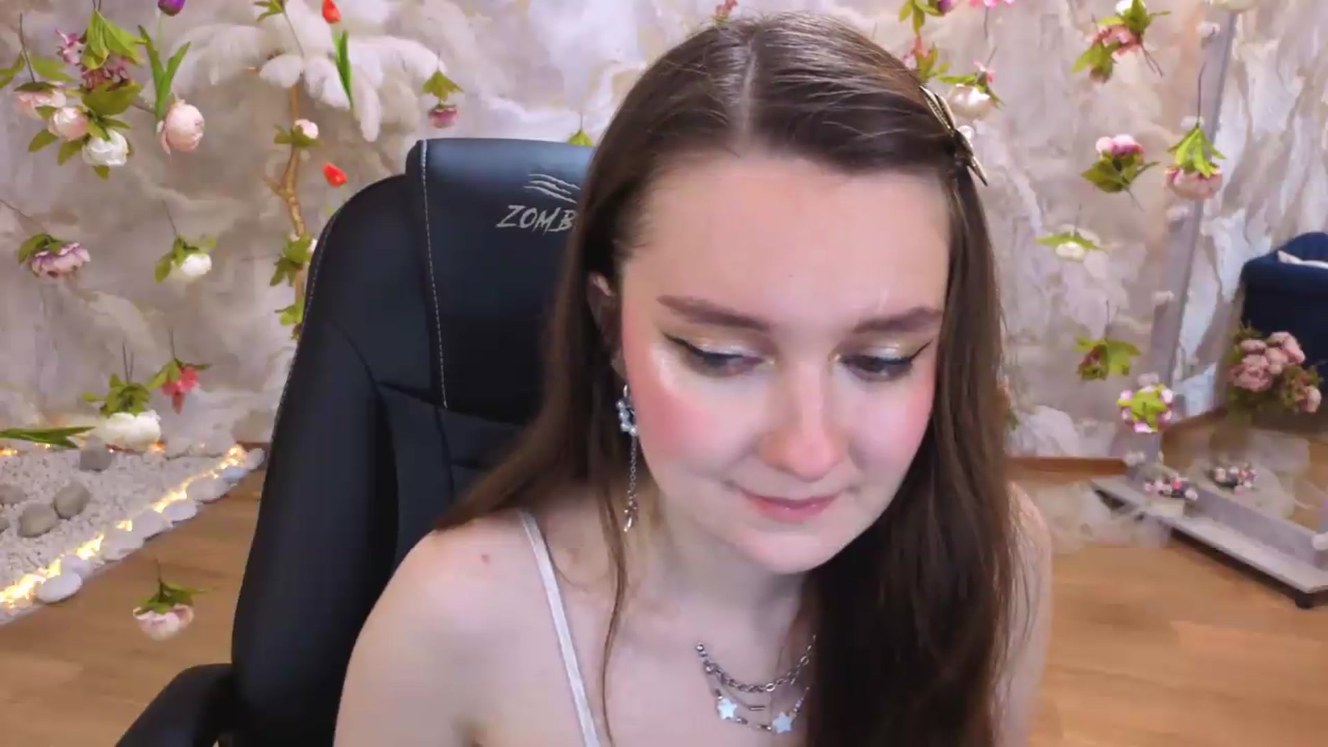 Gallery image thumbnail from Milim_Nava's myfreecams stream on, 06/05/2026, 19:49 image 4 of 20