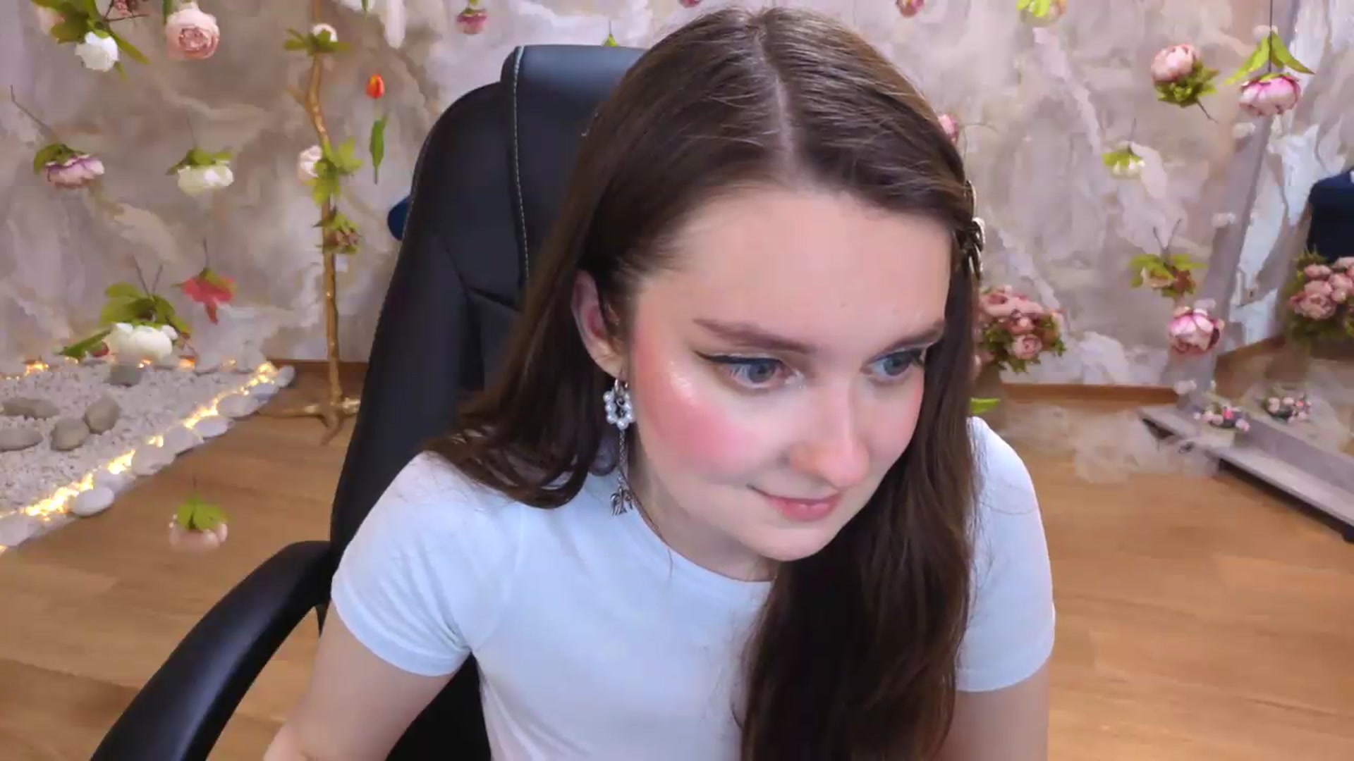 Gallery image thumbnail from Milim_Nava's myfreecams stream on, 06/05/2026, 23:50 image 10 of 20