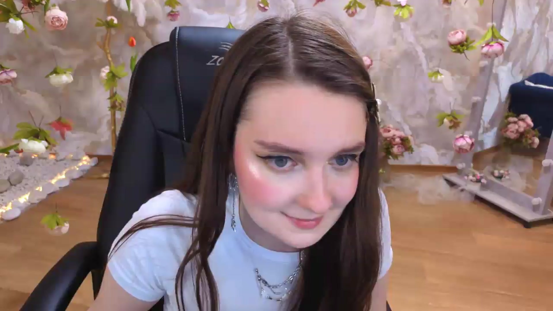 Gallery image thumbnail from Milim_Nava's myfreecams stream on, 06/05/2026, 23:50 image 18 of 20