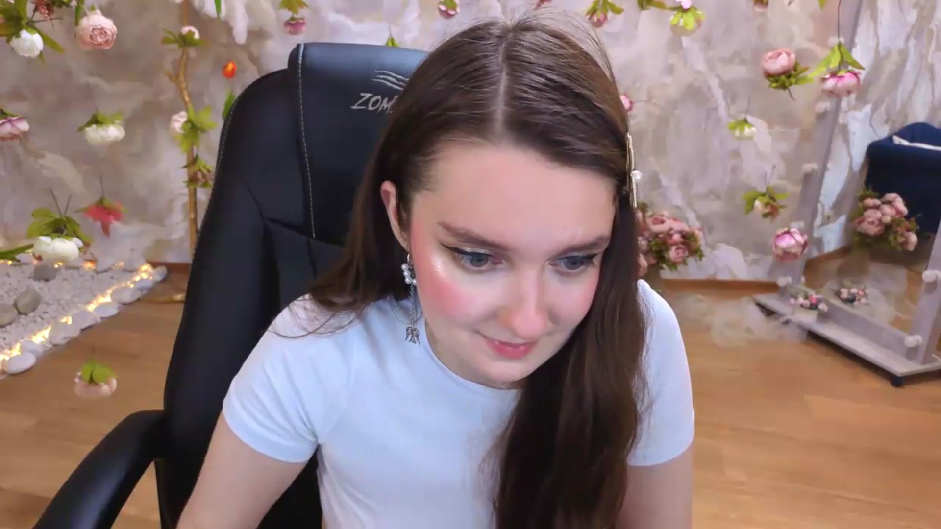 Gallery image thumbnail from Milim_Nava's myfreecams stream on, 06/05/2026, 23:50 image 17 of 20