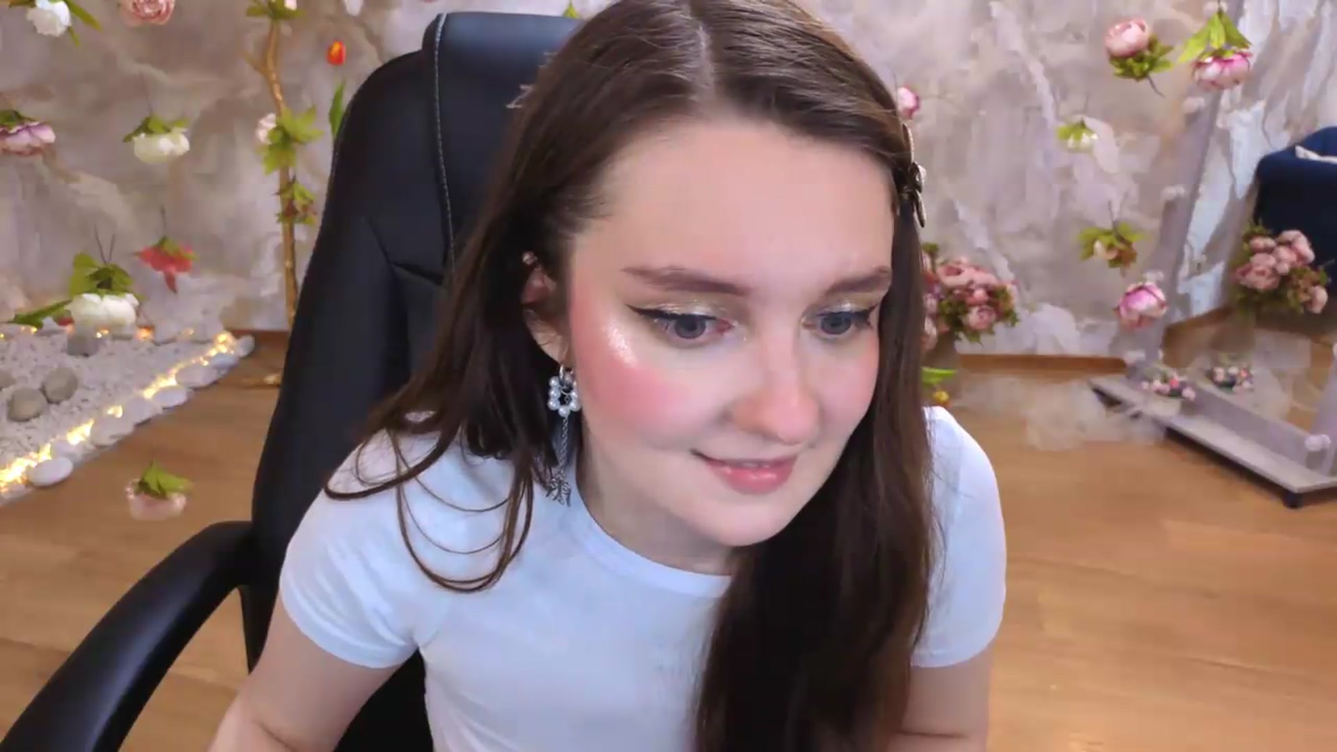 Gallery image thumbnail from Milim_Nava's myfreecams stream on, 06/05/2026, 23:50 image 6 of 20