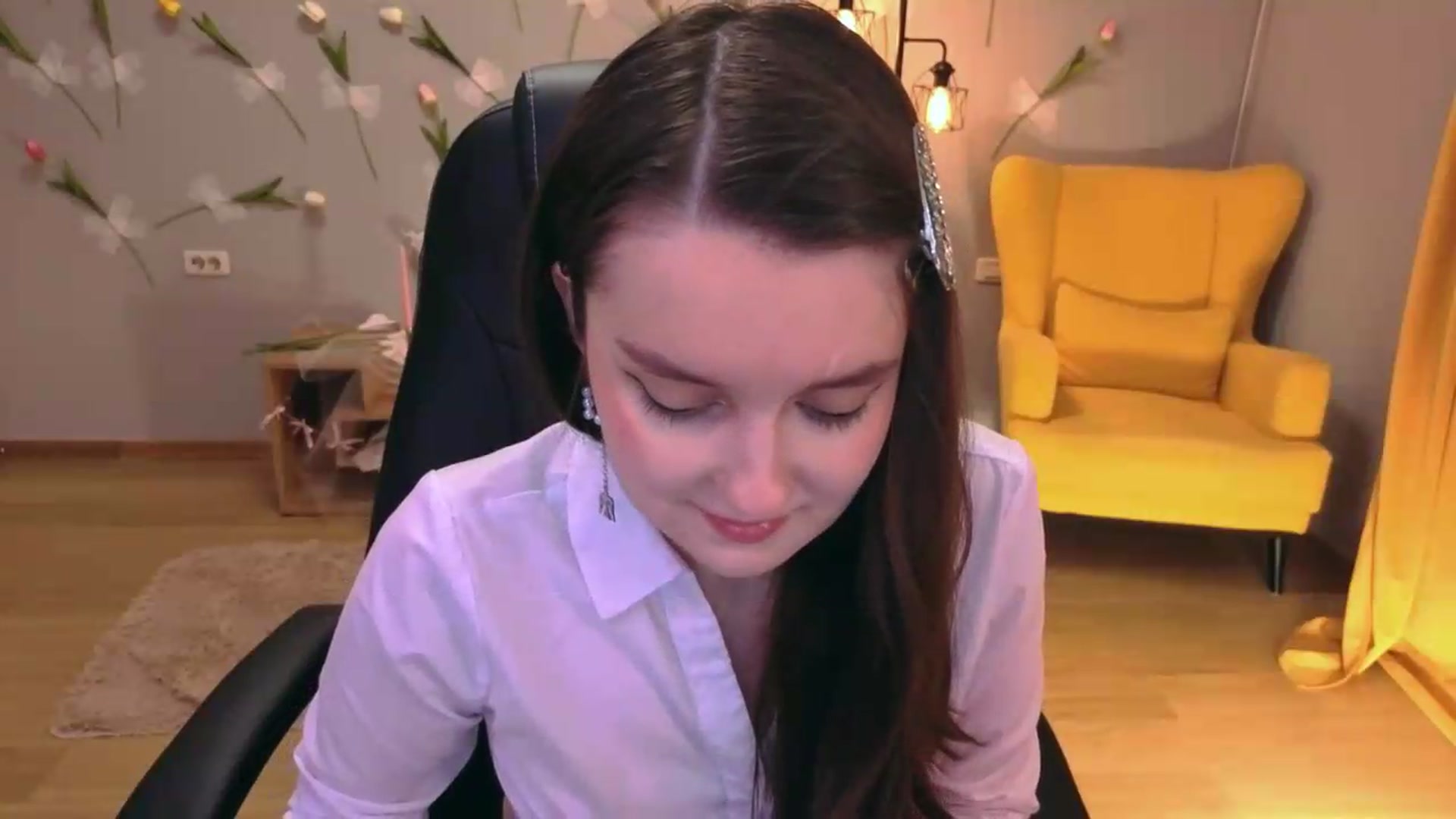 Gallery image thumbnail from Milim_Nava's myfreecams stream on, 06/06/2026, 18:44 image 14 of 20
