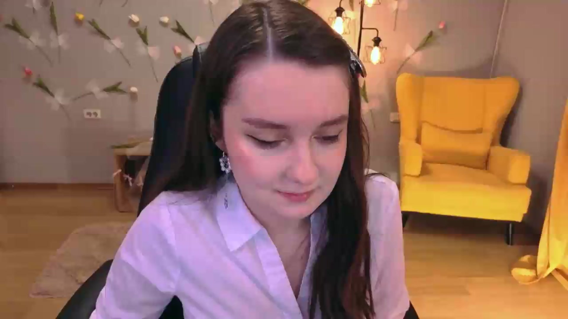 Gallery image thumbnail from Milim_Nava's myfreecams stream on, 06/06/2026, 18:44 image 1 of 20
