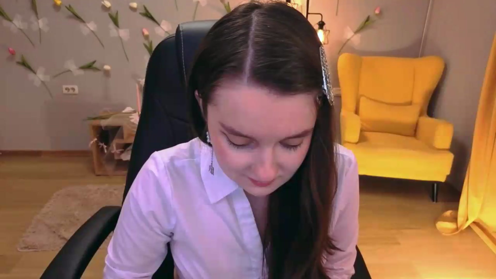 Gallery image thumbnail from Milim_Nava's myfreecams stream on, 06/06/2026, 18:44 image 13 of 20