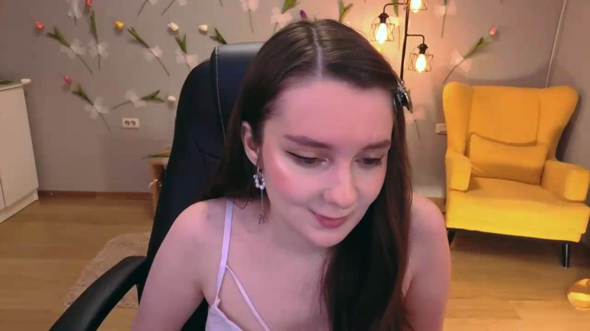 Gallery image thumbnail from Milim_Nava's myfreecams stream on, 06/06/2026, 19:17 image 2 of 20