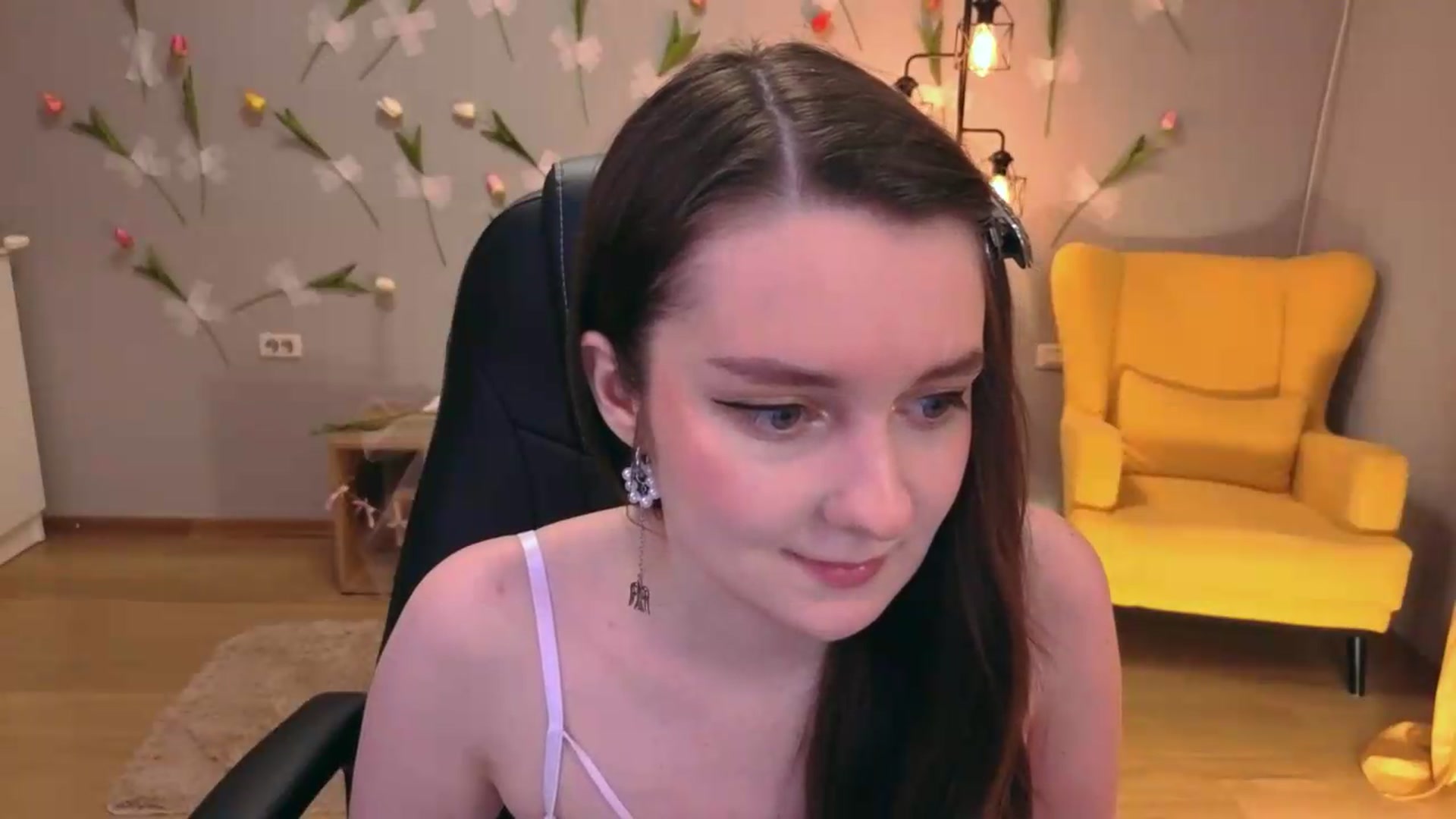 Gallery image thumbnail from Milim_Nava's myfreecams stream on, 06/06/2026, 19:17 image 7 of 20