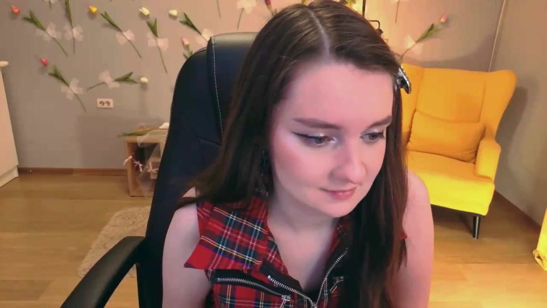 Gallery image thumbnail from Milim_Nava's myfreecams stream on, 06/08/2026, 19:18 image 7 of 20