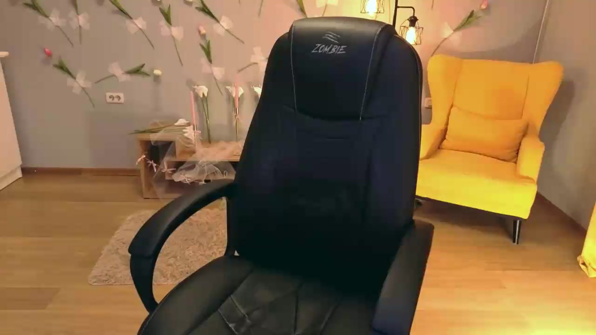 Gallery image thumbnail from Milim_Nava's myfreecams stream on, 06/08/2026, 19:18 image 15 of 20