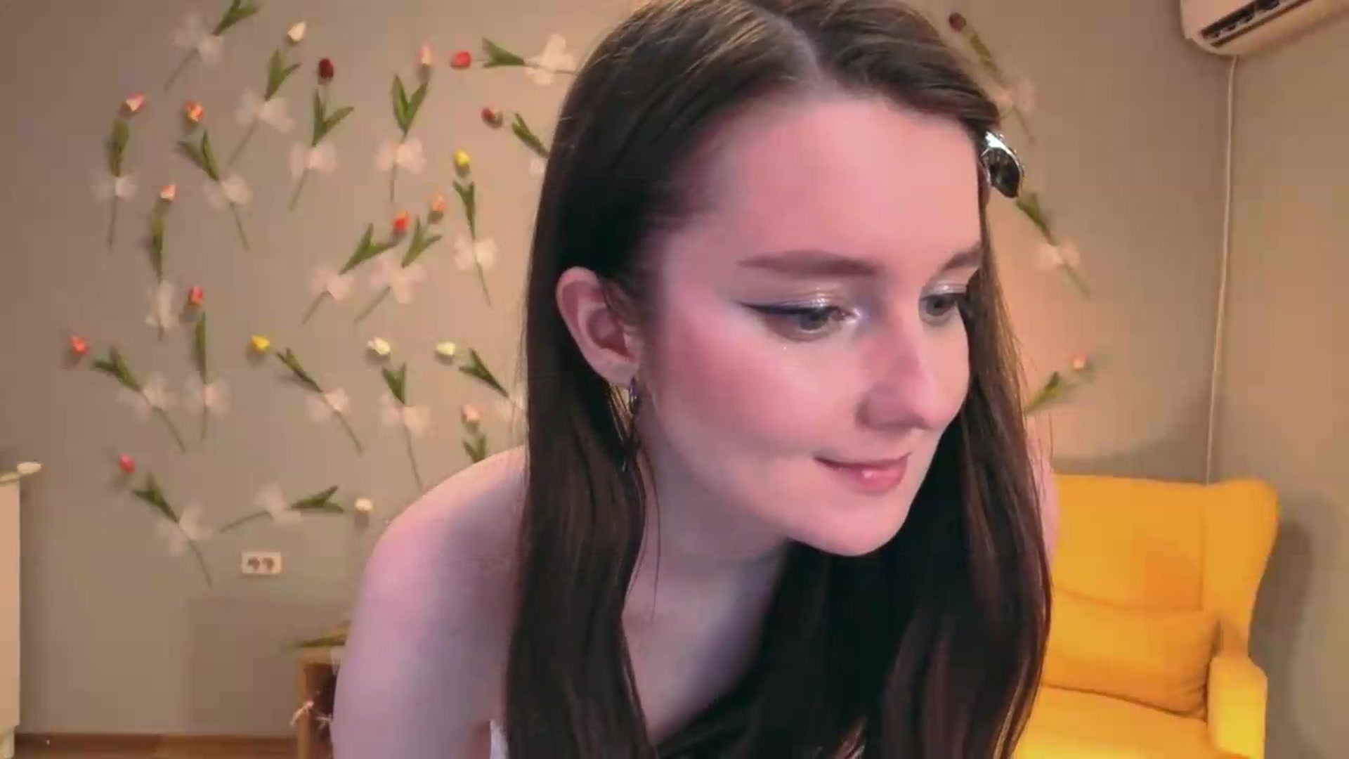 Gallery image thumbnail from Milim_Nava's myfreecams stream on, 06/08/2026, 20:41 image 14 of 20