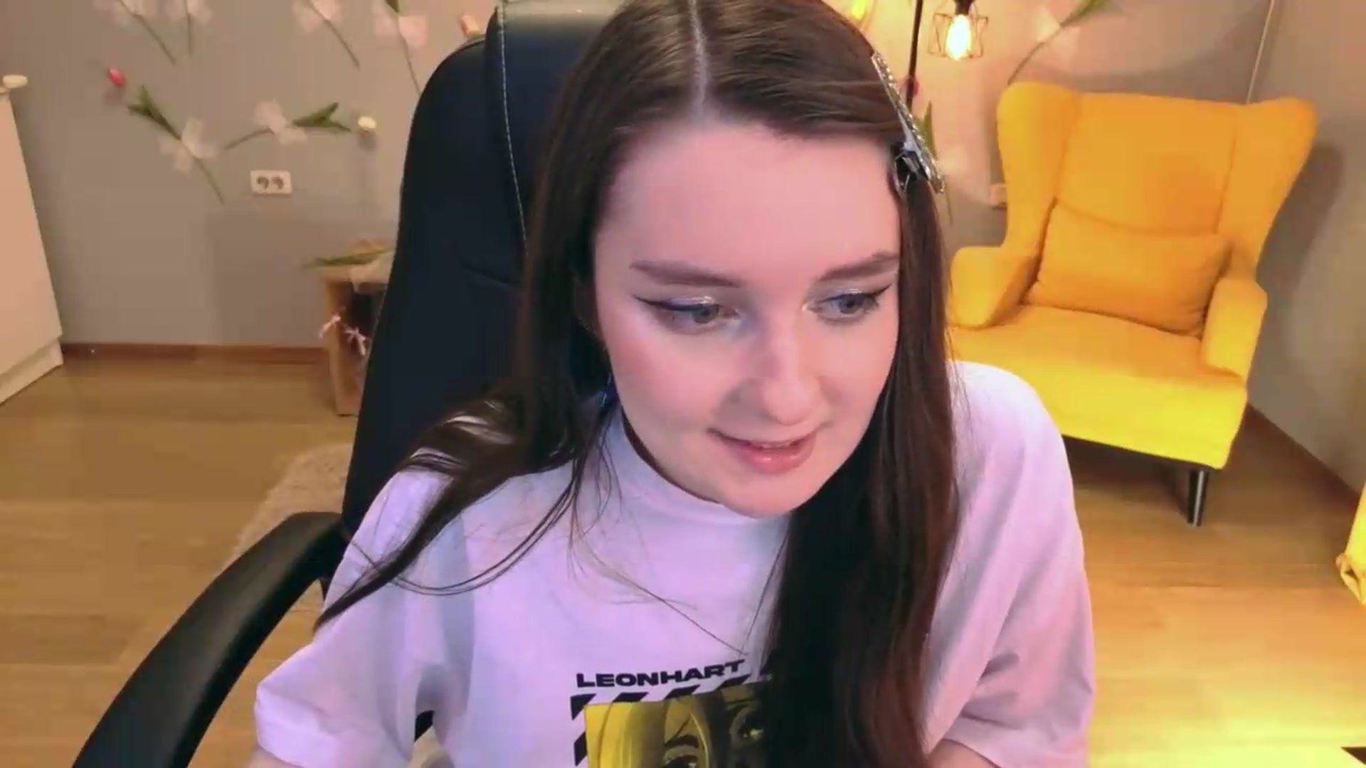 Gallery image thumbnail from Milim_Nava's myfreecams stream on, 06/08/2026, 23:46 image 18 of 20