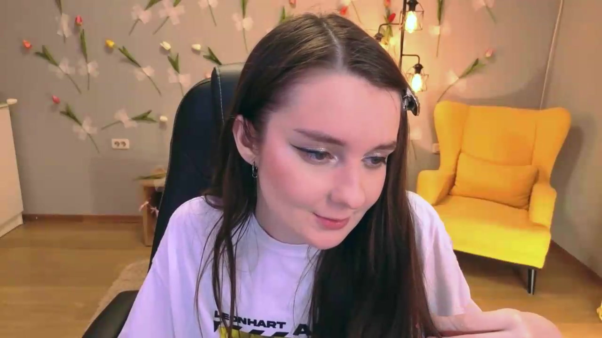 Gallery image thumbnail from Milim_Nava's myfreecams stream on, 06/09/2026, 01:15 image 8 of 20