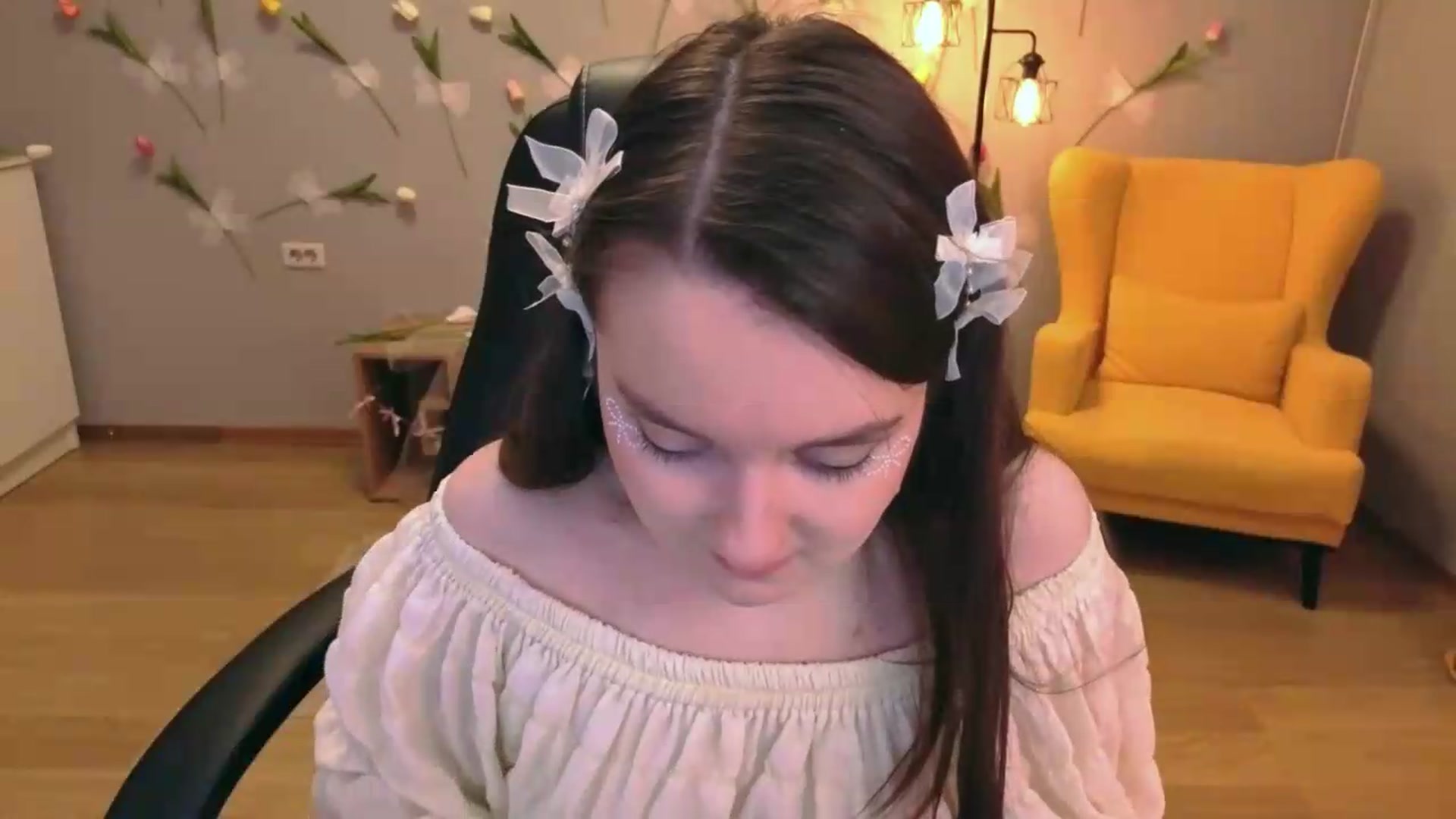 Gallery image thumbnail from Milim_Nava's myfreecams stream on, 06/10/2026, 19:50 image 19 of 20