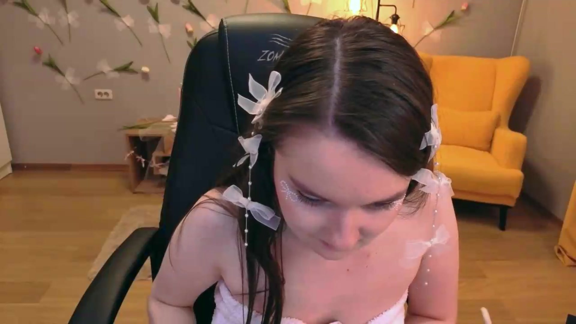 Gallery image thumbnail from Milim_Nava's myfreecams stream on, 06/10/2026, 22:24 image 4 of 20