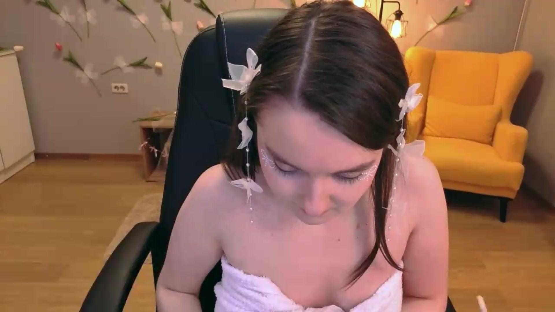Gallery image thumbnail from Milim_Nava's myfreecams stream on, 06/10/2026, 23:21 image 7 of 20