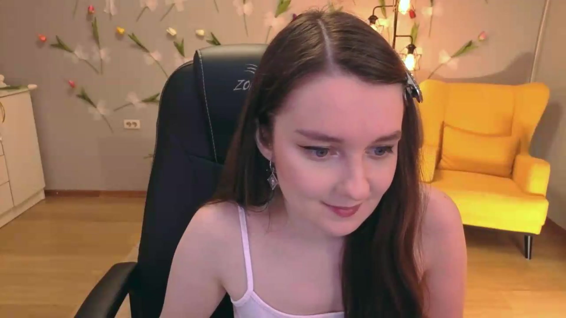 Gallery image thumbnail from Milim_Nava's myfreecams stream on, 06/16/2026, 05:28 image 5 of 20