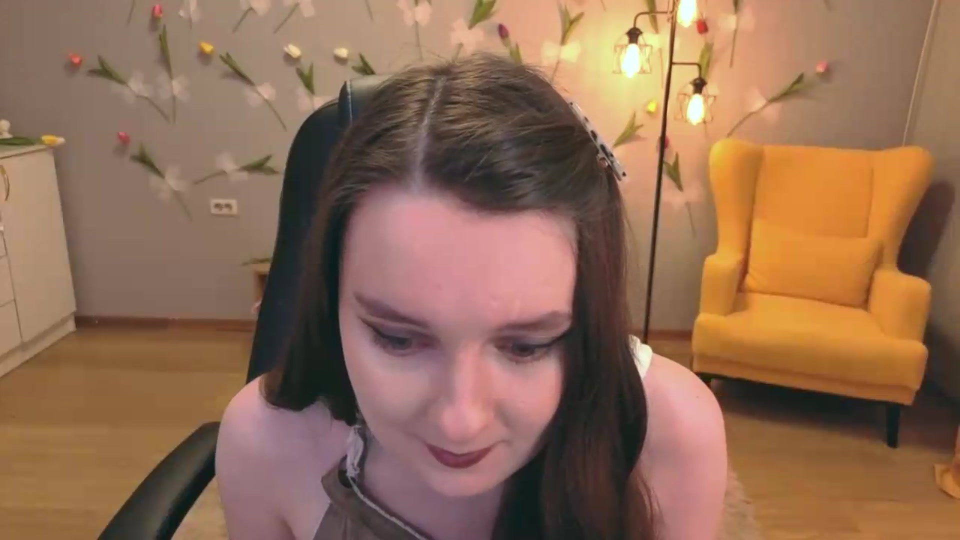Gallery image thumbnail from Milim_Nava's myfreecams stream on, 06/19/2026, 19:33 image 12 of 20