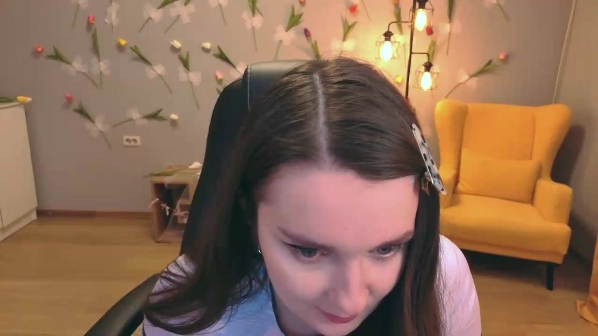 Gallery image thumbnail from Milim_Nava's myfreecams stream on, 06/19/2026, 21:52 image 4 of 20