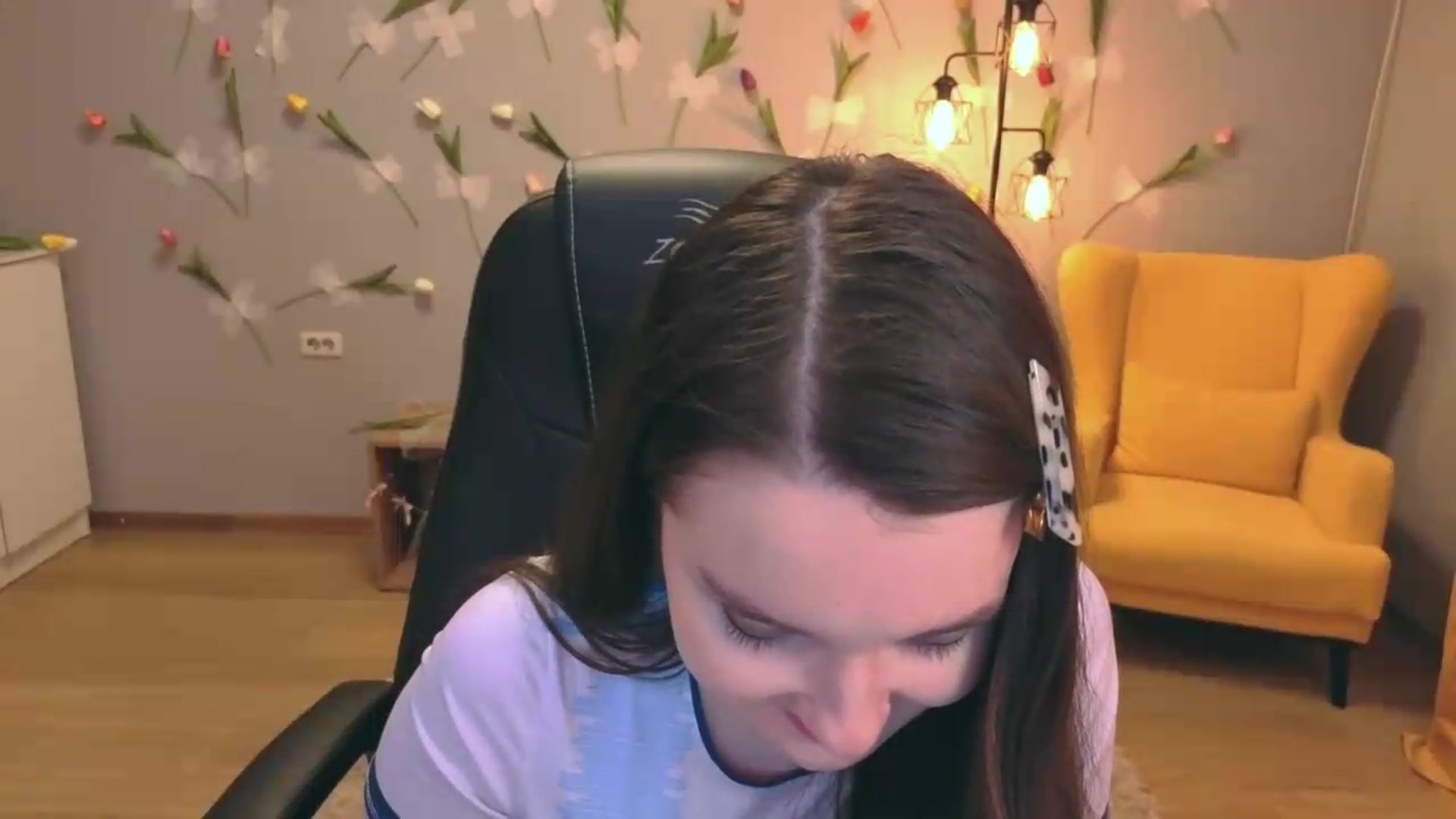 Gallery image thumbnail from Milim_Nava's myfreecams stream on, 06/19/2026, 21:52 image 5 of 20