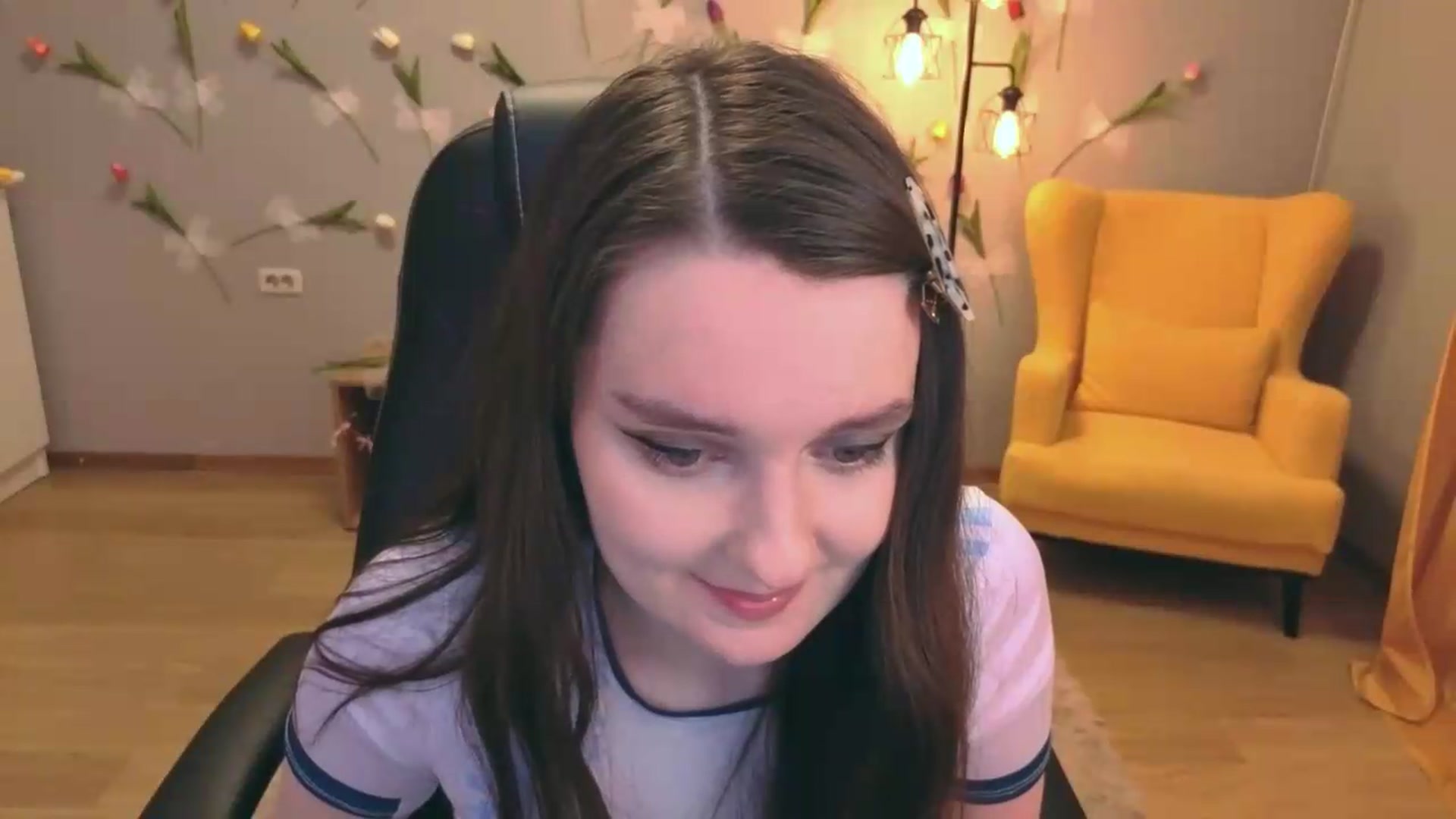 Gallery image thumbnail from Milim_Nava's myfreecams stream on, 06/19/2026, 21:52 image 15 of 20