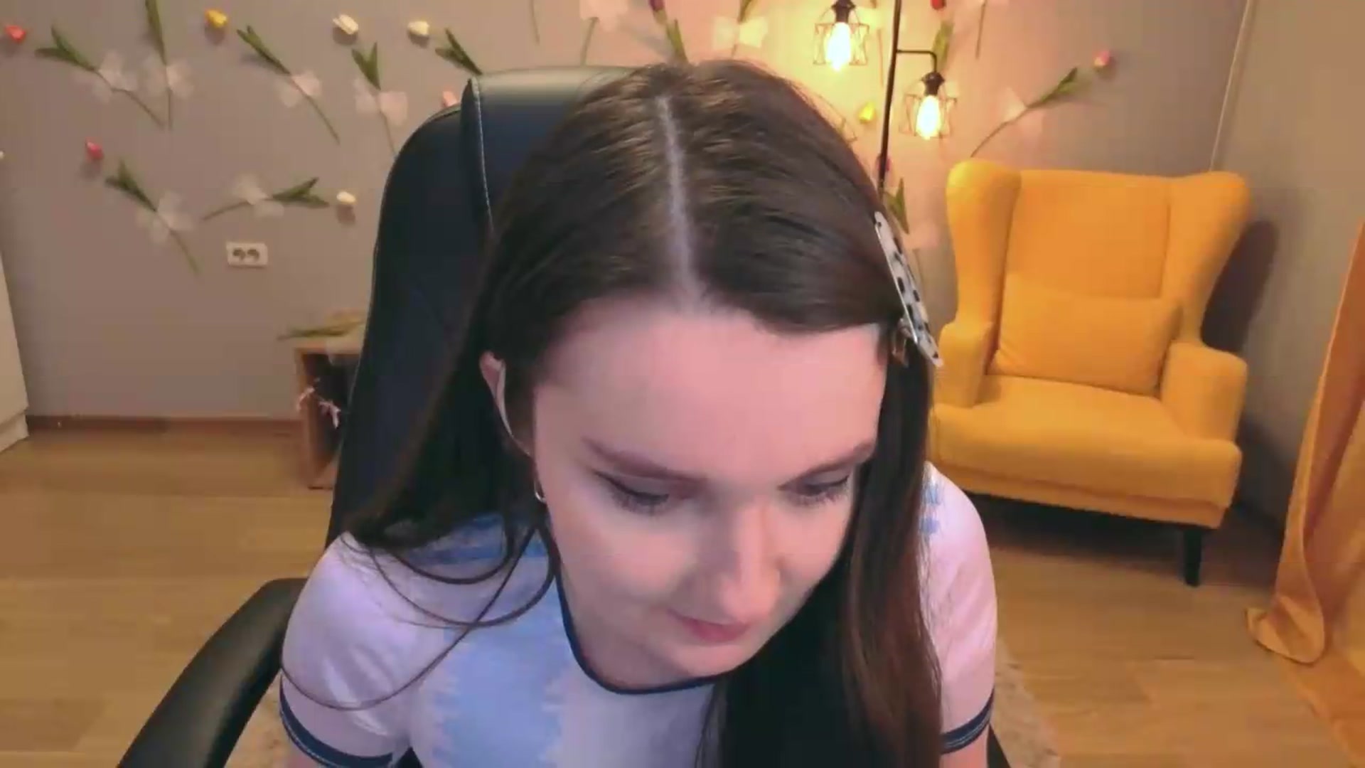 Gallery image thumbnail from Milim_Nava's myfreecams stream on, 06/19/2026, 21:52 image 18 of 20