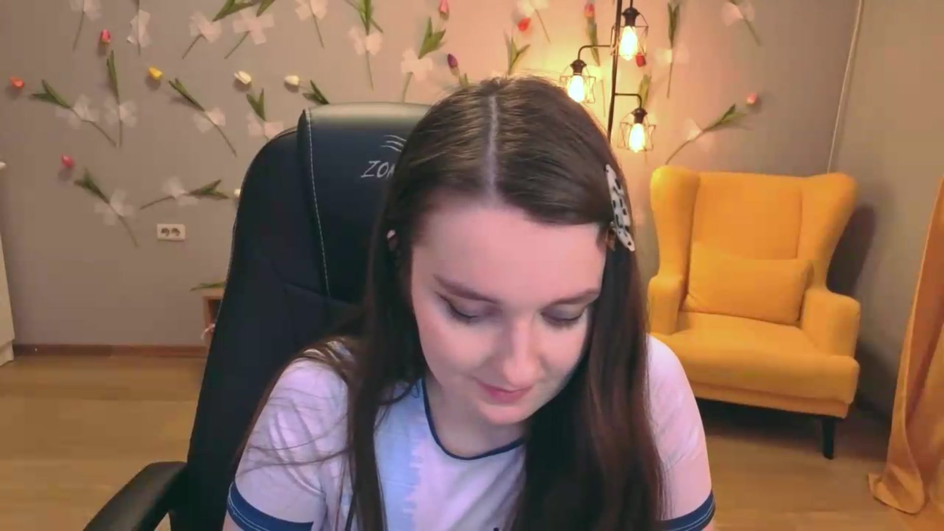 Gallery image thumbnail from Milim_Nava's myfreecams stream on, 06/19/2026, 23:00 image 11 of 20