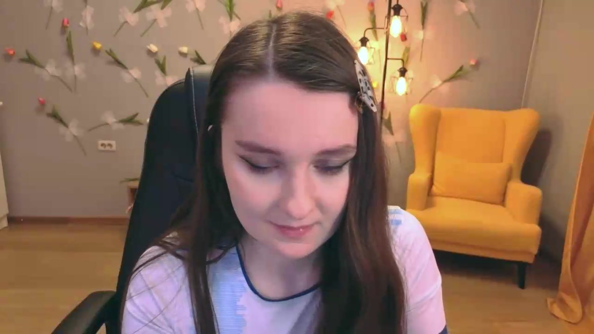 Gallery image thumbnail from Milim_Nava's myfreecams stream on, 06/19/2026, 23:00 image 14 of 20
