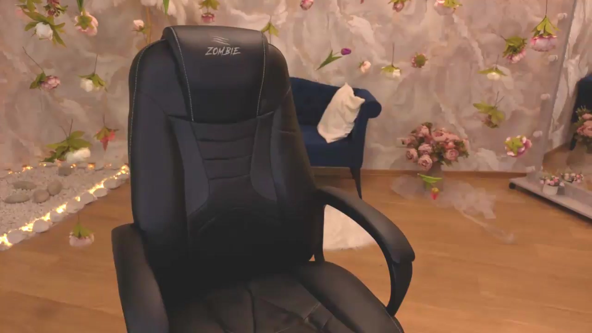 Gallery image thumbnail from Milim_Nava's myfreecams stream on, 06/25/2026, 07:48 image 14 of 20