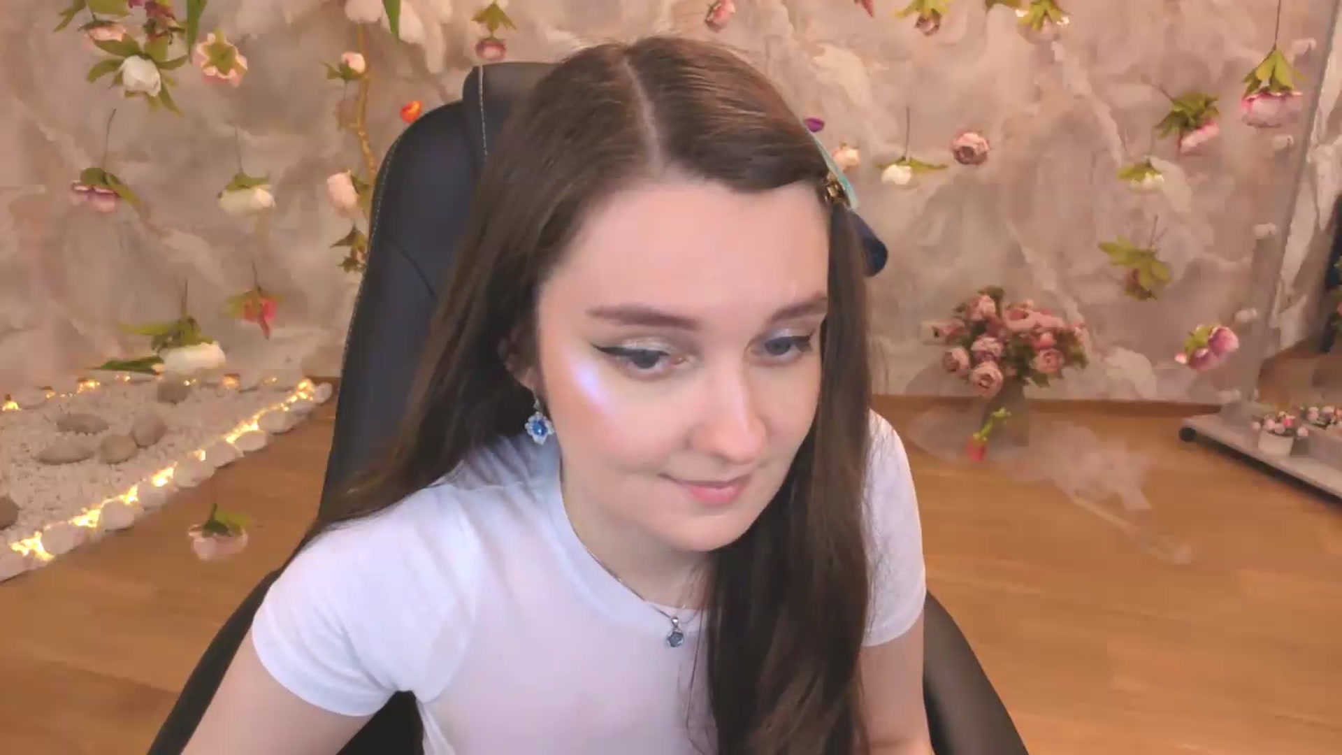 Gallery image thumbnail from Milim_Nava's myfreecams stream on, 06/25/2026, 11:01 image 11 of 20