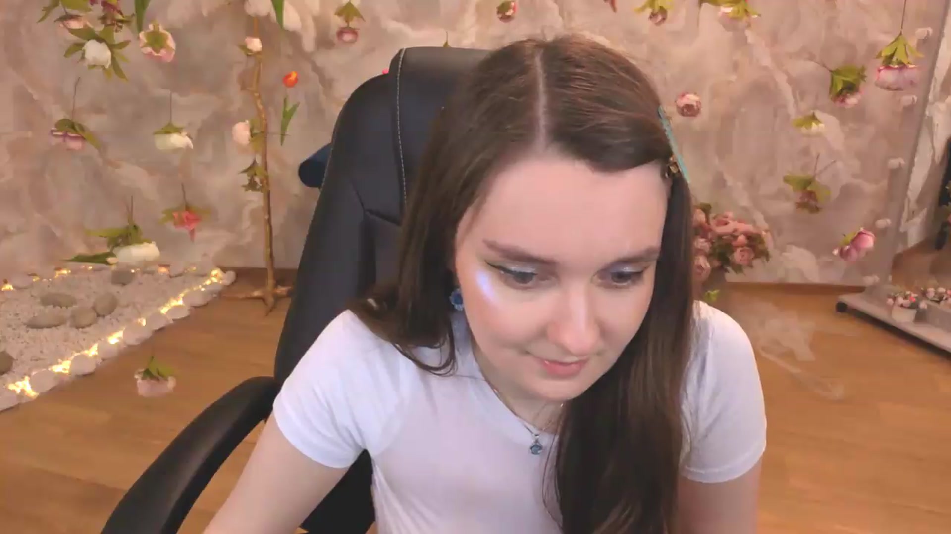 Gallery image thumbnail from Milim_Nava's myfreecams stream on, 06/25/2026, 11:01 image 10 of 20