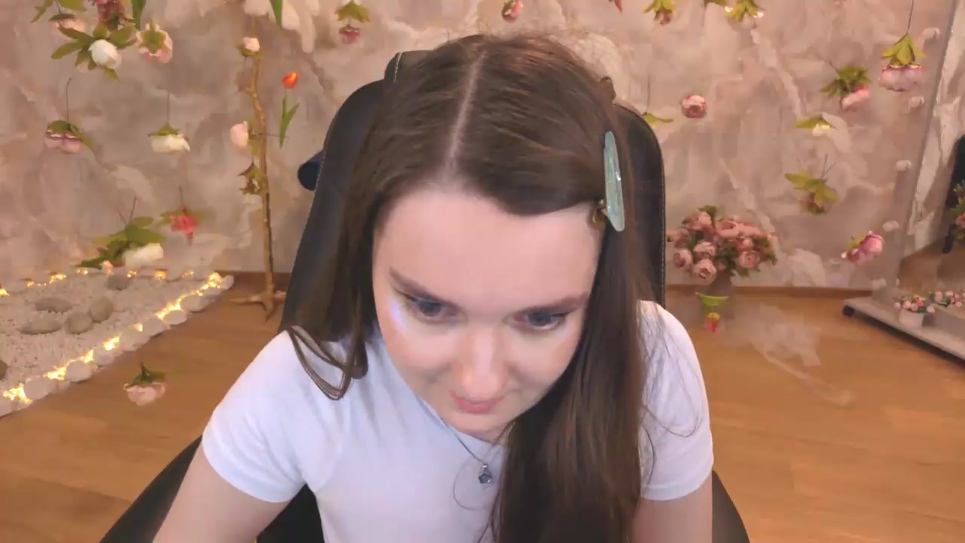 Gallery image thumbnail from Milim_Nava's myfreecams stream on, 06/25/2026, 11:01 image 18 of 20