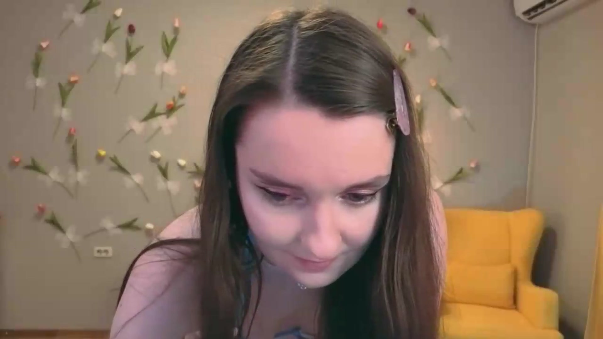 Gallery image thumbnail from Milim_Nava's myfreecams stream on, 06/26/2026, 21:27 image 16 of 20