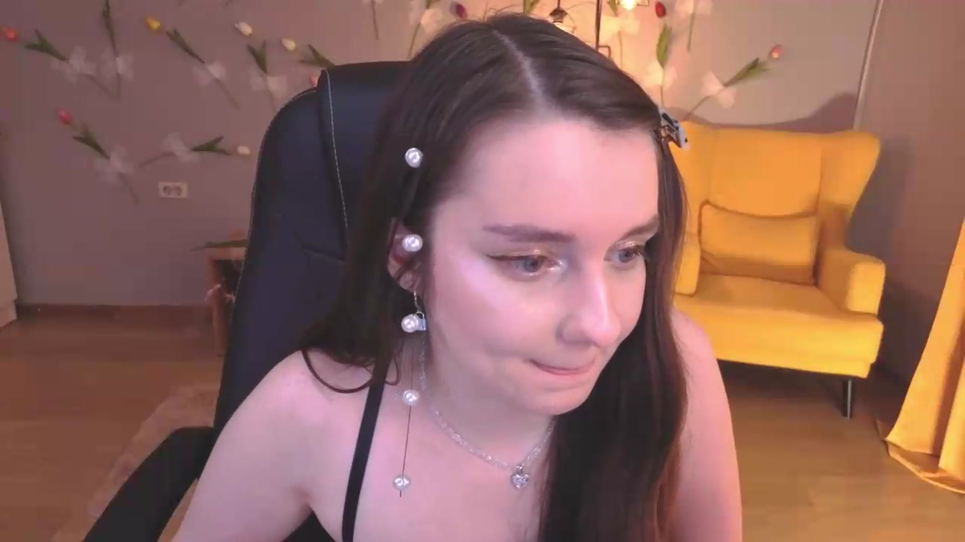 Gallery image thumbnail from Milim_Nava's myfreecams stream on, 06/28/2026, 01:16 image 6 of 20