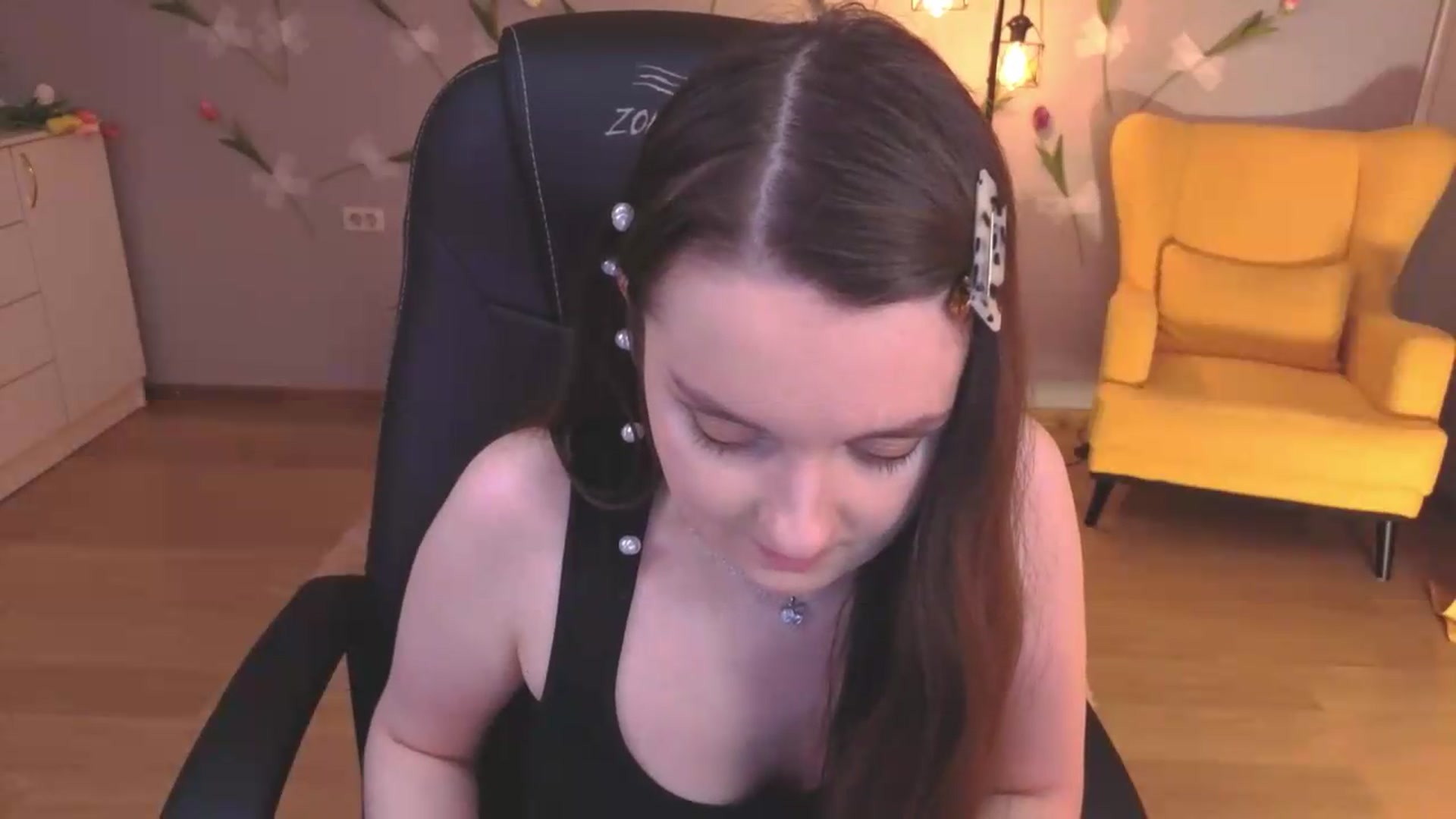 Gallery image thumbnail from Milim_Nava's myfreecams stream on, 06/28/2026, 03:47 image 16 of 20