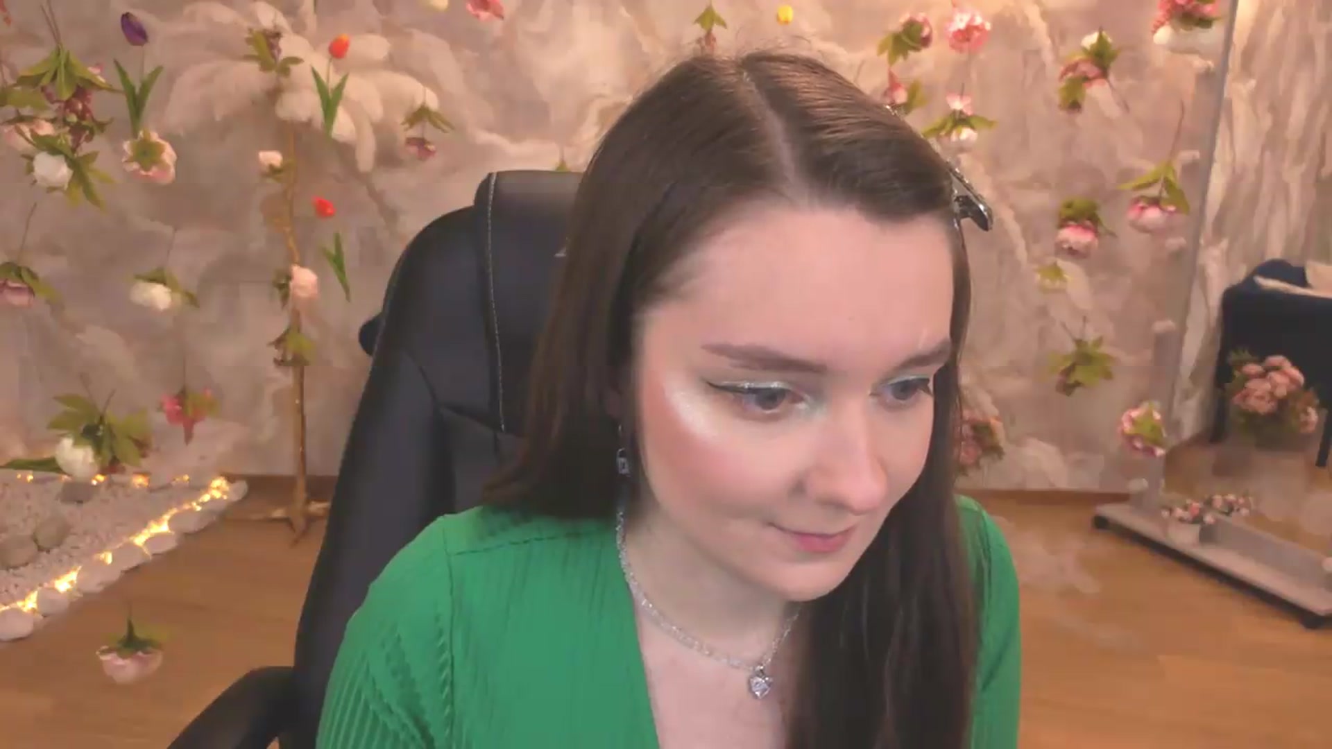Gallery image thumbnail from Milim_Nava's myfreecams stream on, 06/28/2026, 18:46 image 7 of 20