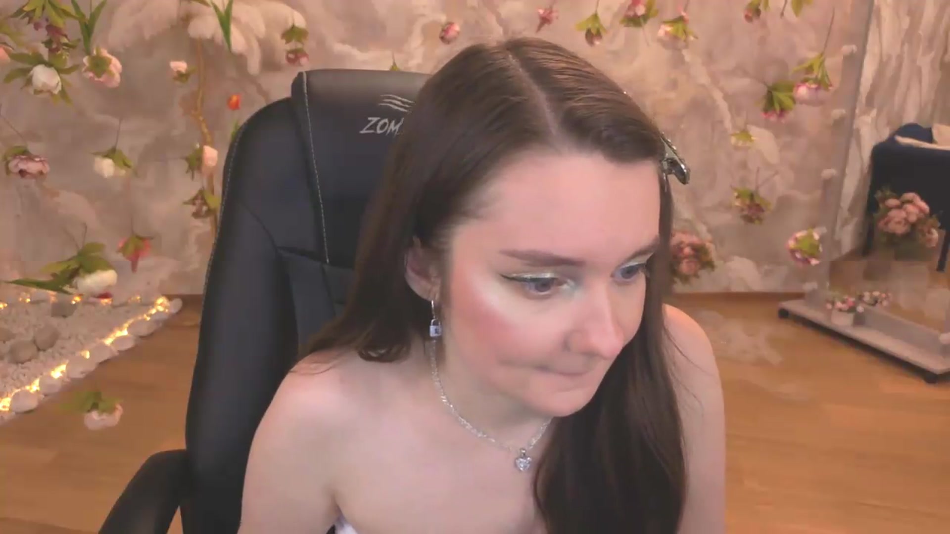 Gallery image thumbnail from Milim_Nava's myfreecams stream on, 06/28/2026, 23:49 image 9 of 20