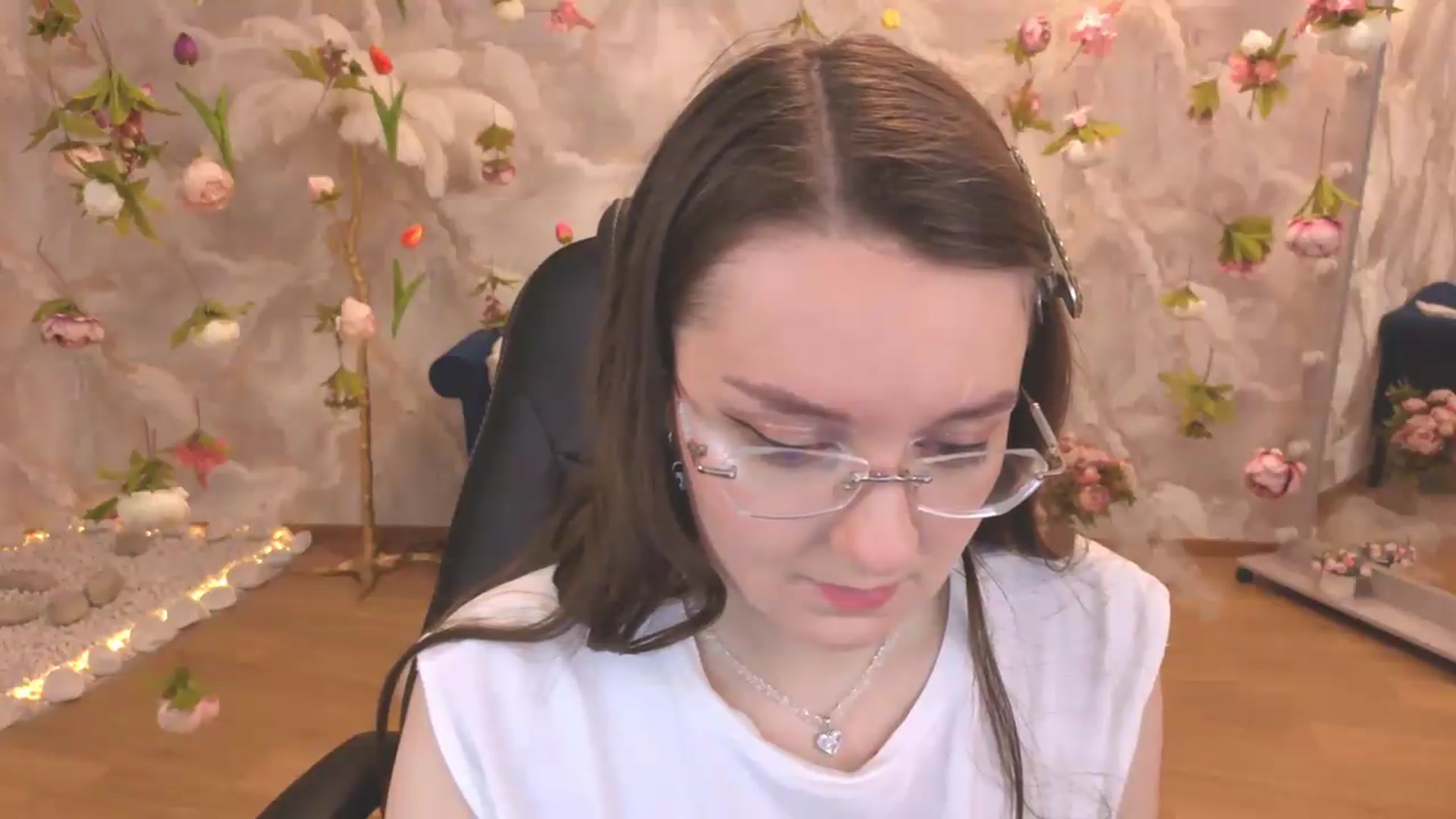 Gallery image thumbnail from Milim_Nava's myfreecams stream on, 06/30/2026, 18:31 image 15 of 20
