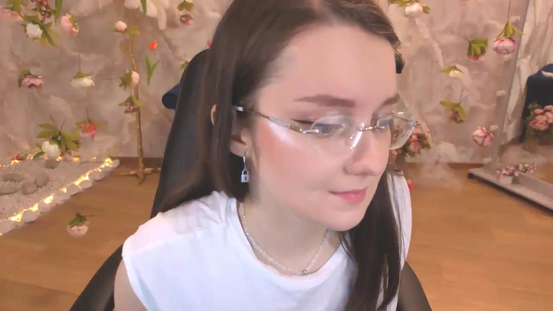 Gallery image thumbnail from Milim_Nava's myfreecams stream on, 06/30/2026, 18:31 image 8 of 20
