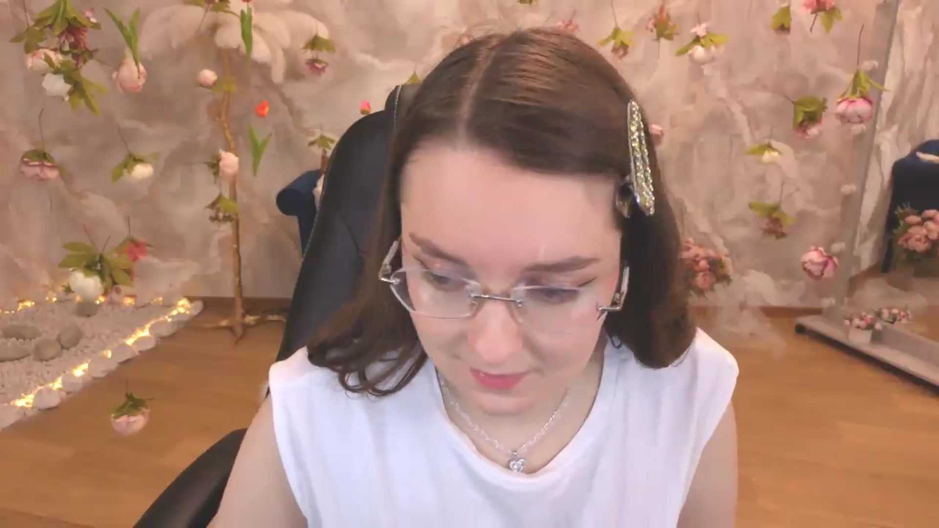 Gallery image thumbnail from Milim_Nava's myfreecams stream on, 06/30/2026, 18:31 image 19 of 20