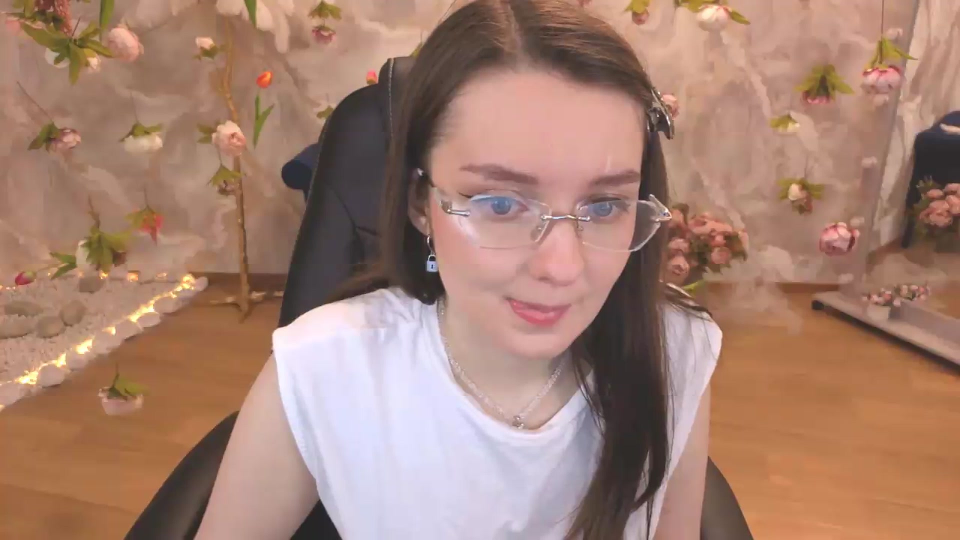 Gallery image thumbnail from Milim_Nava's myfreecams stream on, 06/30/2026, 18:31 image 7 of 20