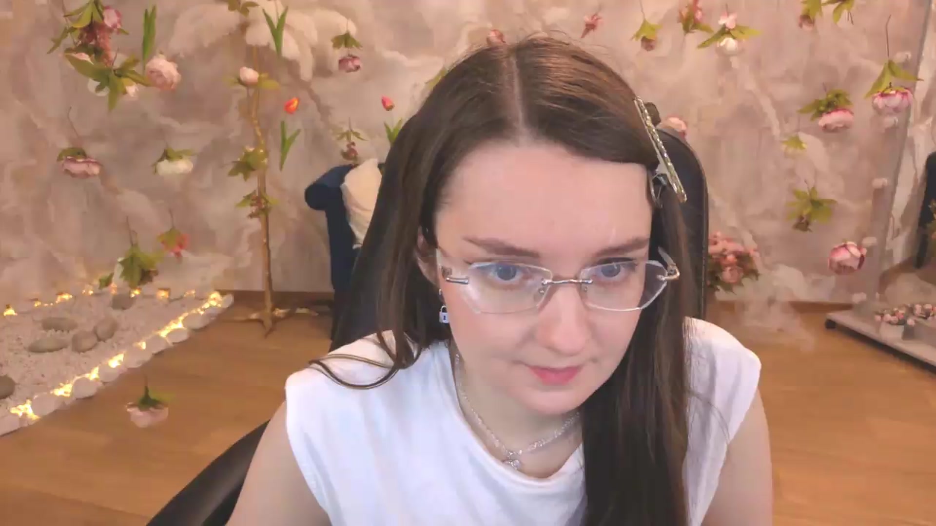Gallery image thumbnail from Milim_Nava's myfreecams stream on, 06/30/2026, 19:38 image 1 of 20