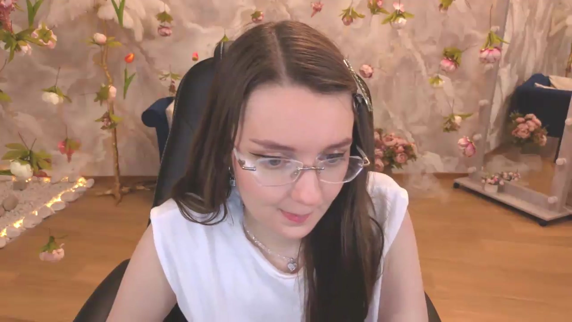 Gallery image thumbnail from Milim_Nava's myfreecams stream on, 06/30/2026, 22:40 image 16 of 20