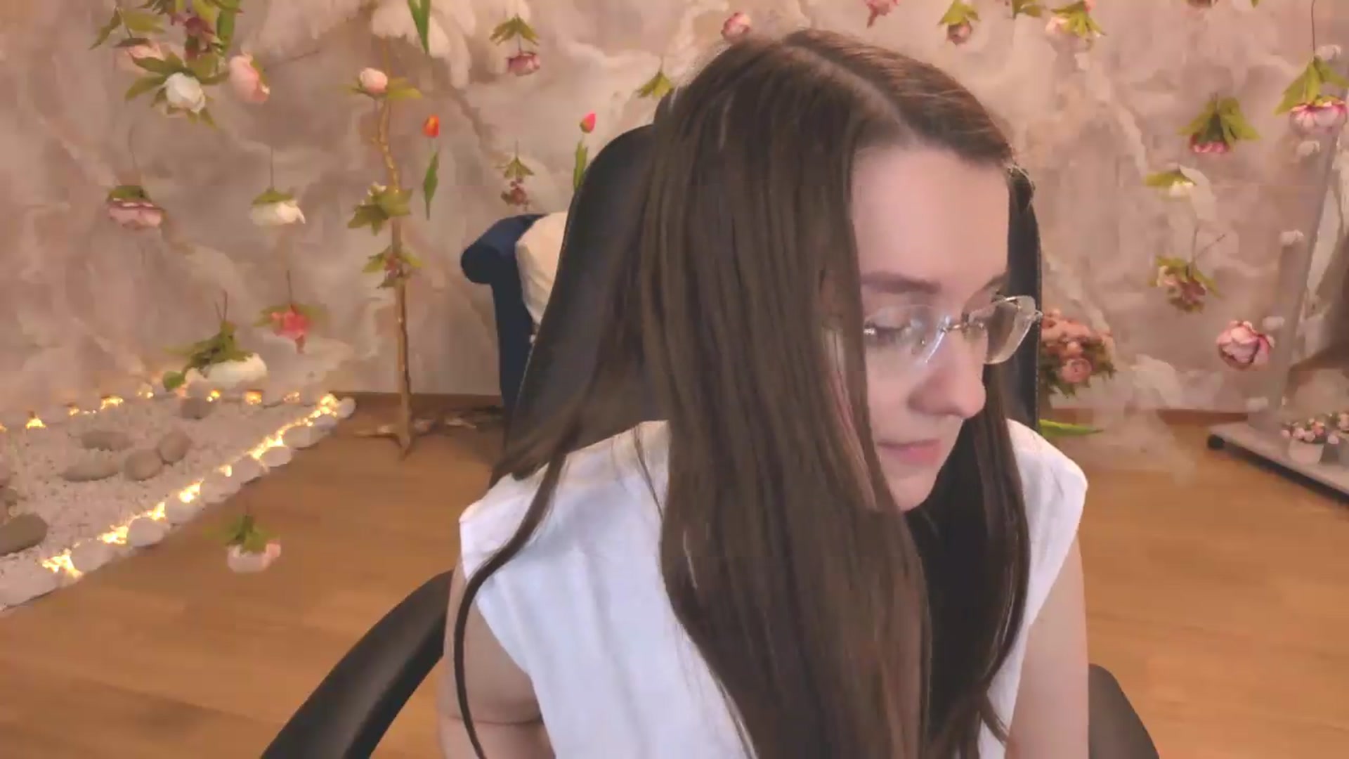 Gallery image thumbnail from Milim_Nava's myfreecams stream on, 06/30/2026, 22:40 image 4 of 20