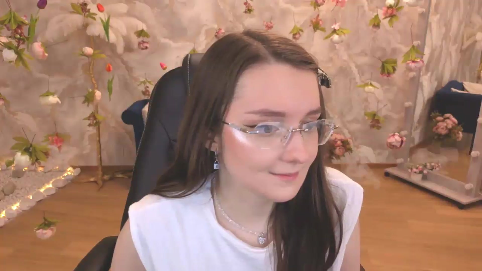 Gallery image thumbnail from Milim_Nava's myfreecams stream on, 06/30/2026, 22:40 image 15 of 20