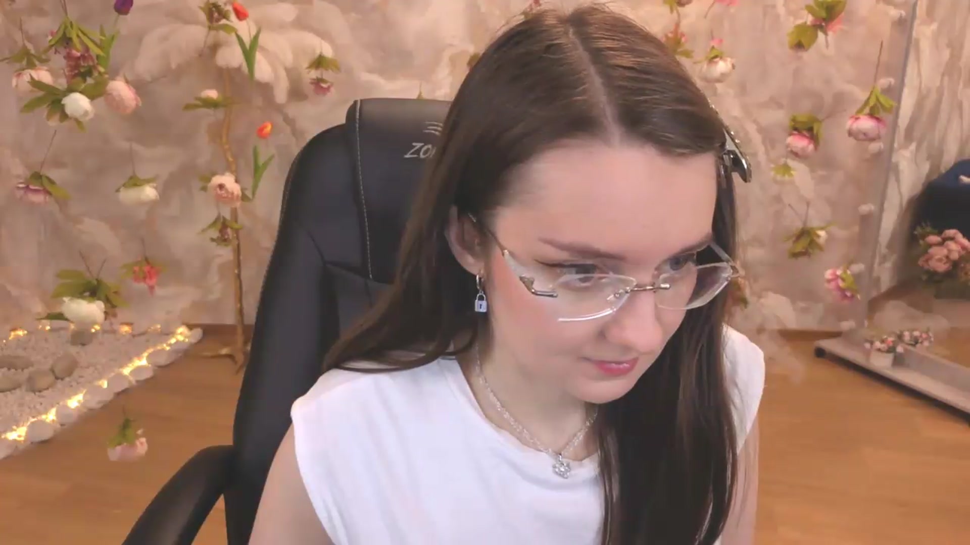 Gallery image thumbnail from Milim_Nava's myfreecams stream on, 06/30/2026, 23:29 image 2 of 20